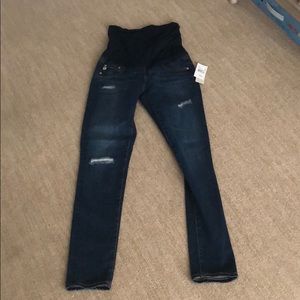 NWT! Maternity AG jeans size 25!